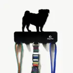 Porta Coleiras e Guias Pug